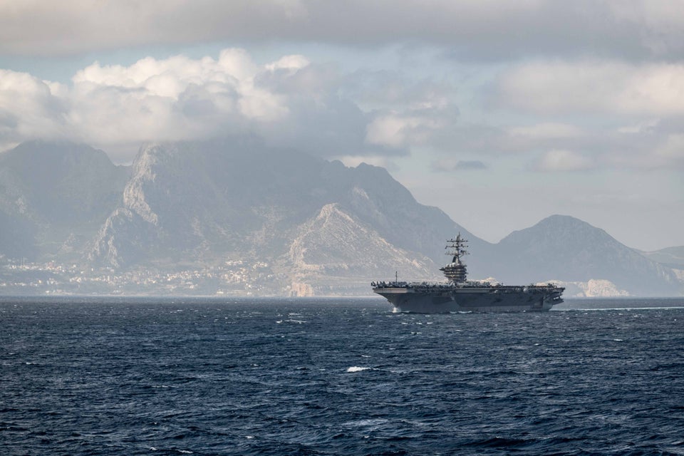 r/WarshipPorn - Nimitz-class aircraft carrier USS Dwight D. Eisenhower (CVN 69) transits the Strait of Gibraltar [5319 × 3546]